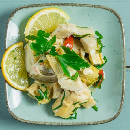 Artischocken-Salat mit Kirschtomaten